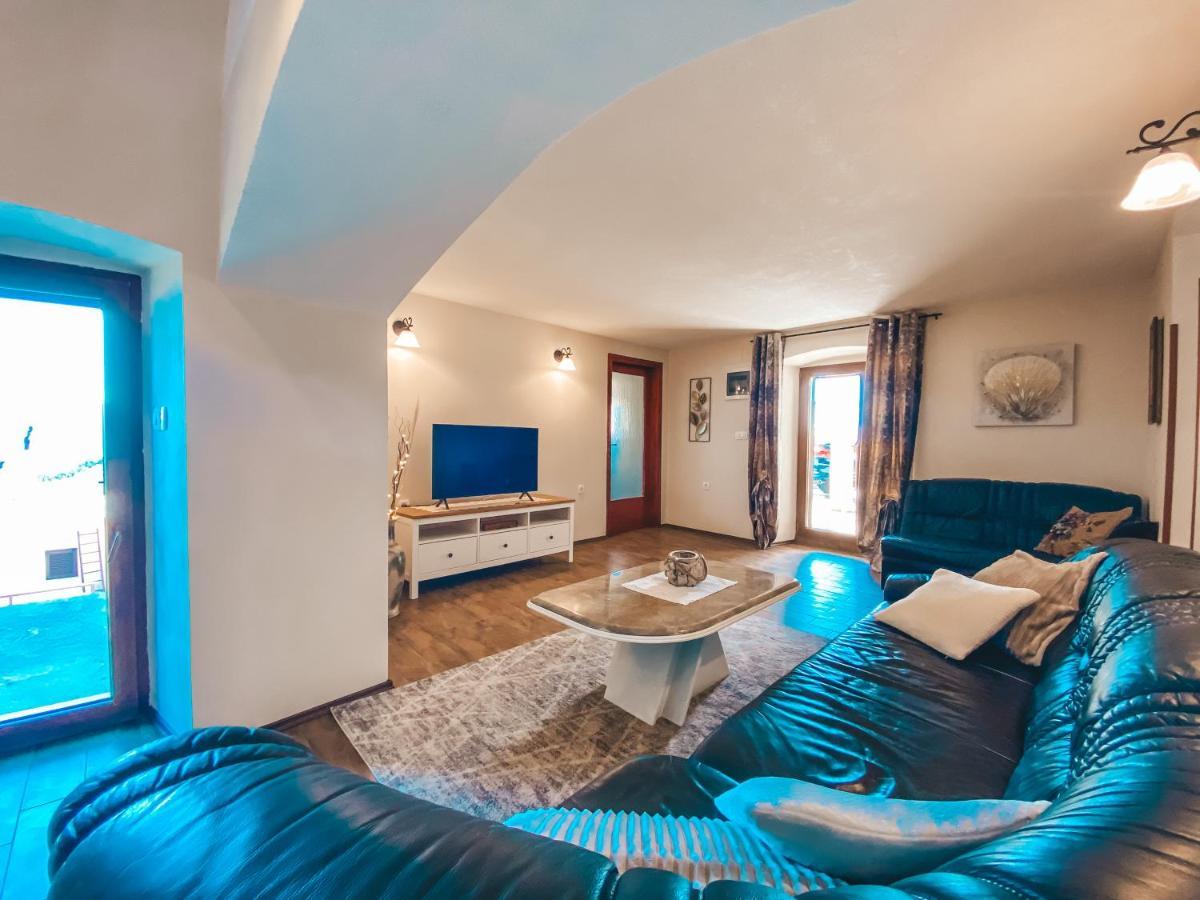 Holiday Home Istra بلومين المظهر الخارجي الصورة