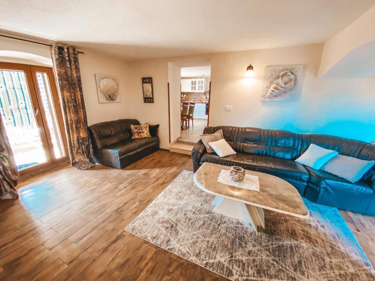 Holiday Home Istra بلومين المظهر الخارجي الصورة